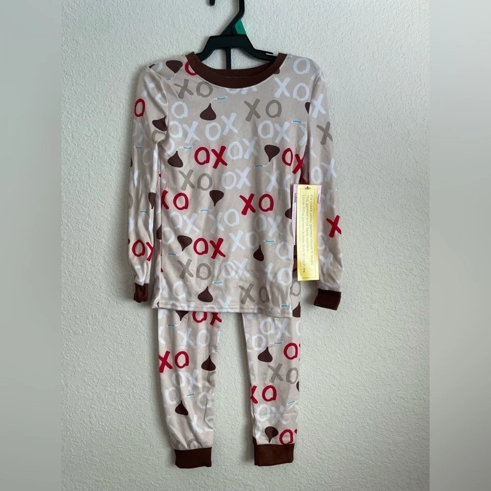 Hershey's Kiss Valentine's Day Toddler Snug Fit Pajama Set, 2-Piece, Size 5T